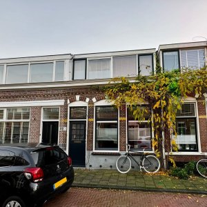 Tussenwoning in Leiden behandeld met het Carebrick systeem voor vochtbestrijding tegen optrekkend vocht.